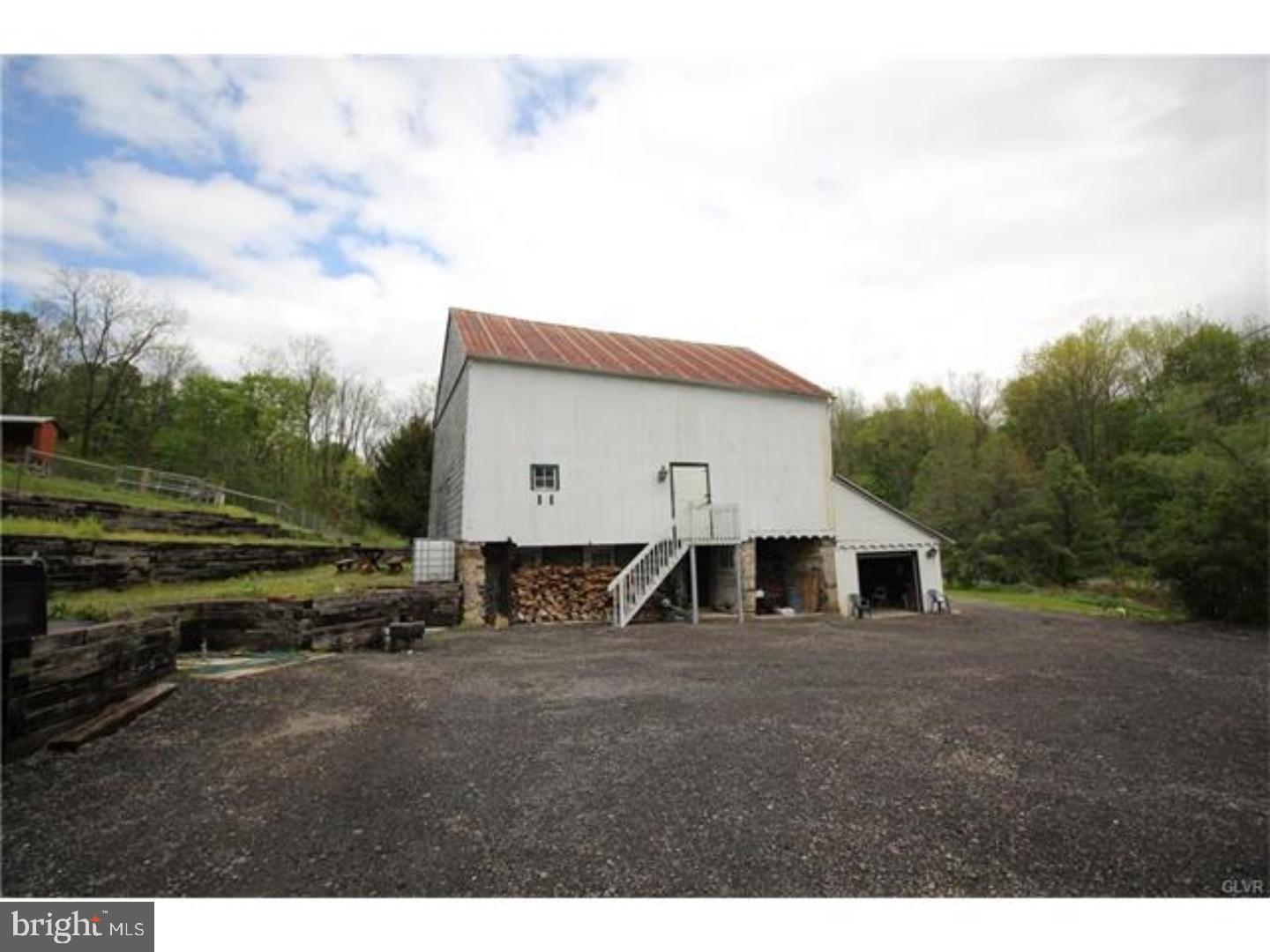 329 Monocacy Drive Bath, PA 18014 - Photo 23 of 25