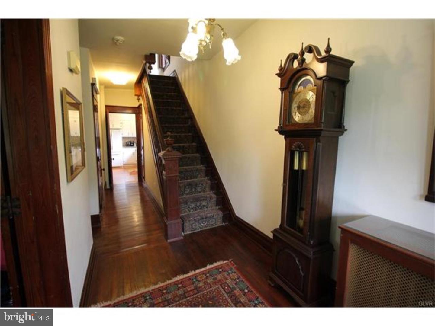 329 Monocacy Drive Bath, PA 18014 - Photo 3 of 25