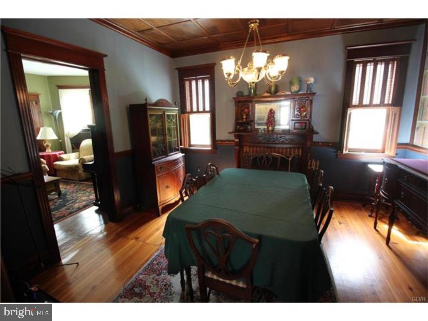 329 Monocacy Drive Bath, PA 18014 - Photo 6 of 25