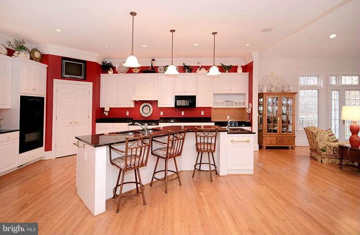 12833 Stone Eagle Road Phoenix, MD 21131 - Photo 4 of 30 Kitchen