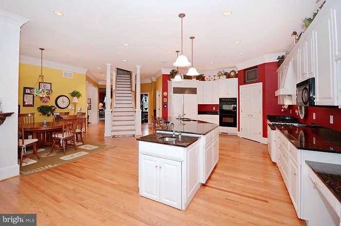 12833 Stone Eagle Road Phoenix, MD 21131 - Photo 5 of 30 Kitchen