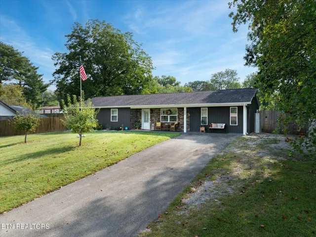 $384,900 | 829 Northside Drive, Athens, TN 37303