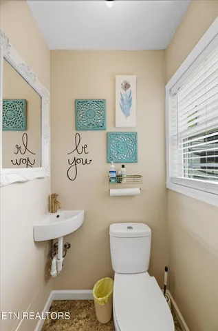 $384,900 | 829 Northside Drive, Athens, TN 37303