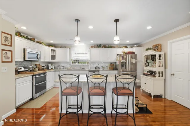 $384,900 | 829 Northside Drive, Athens, TN 37303