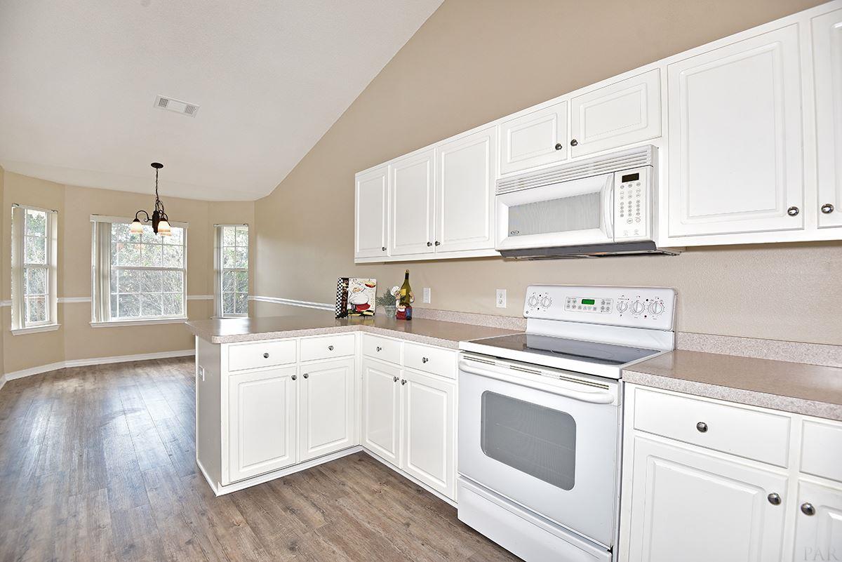 2491 Devine Farm Road Cantonment, FL 32533 - Photo 4 of 49 Gallery Image 4