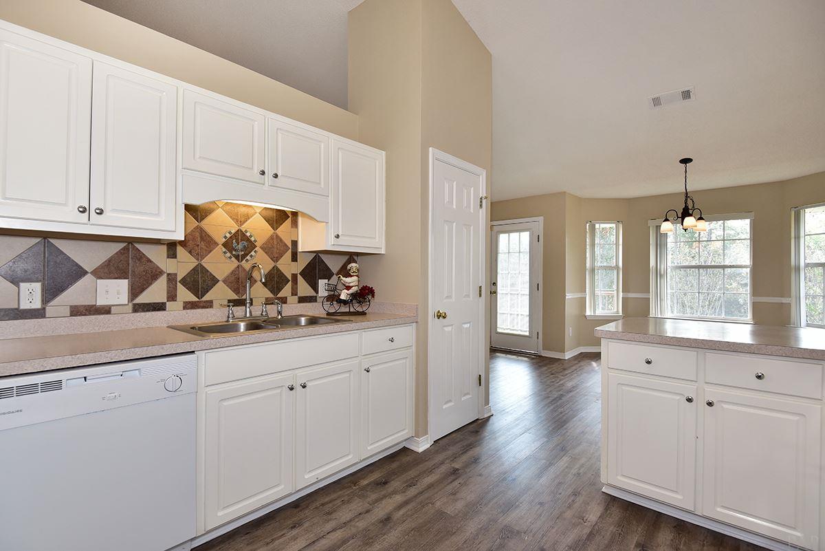 2491 Devine Farm Road Cantonment, FL 32533 - Photo 6 of 49 Gallery Image 6
