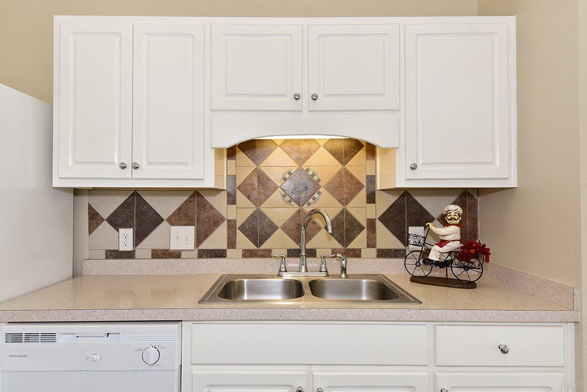 2491 Devine Farm Road Cantonment, FL 32533 - Photo 7 of 49 Gallery Image 7