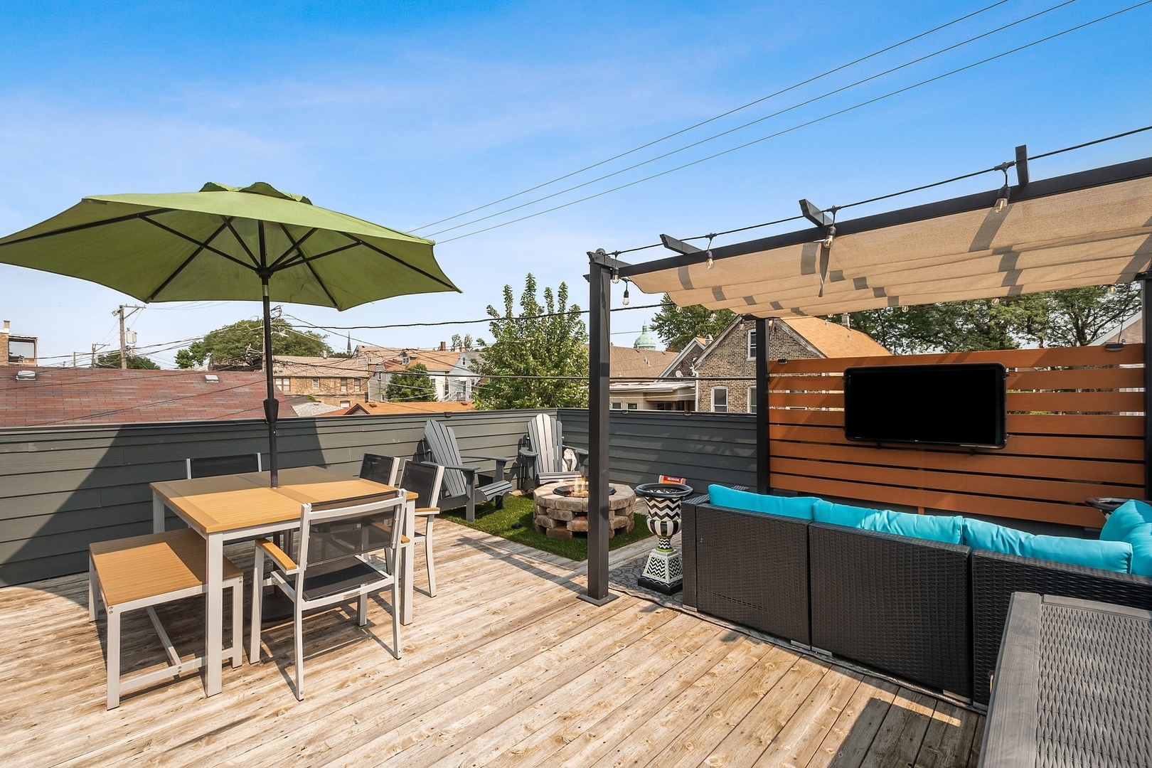3301 South Racine Avenue Chicago, IL 60608 - Photo 23 of 32 a view of a terrace with furniture and umbrella