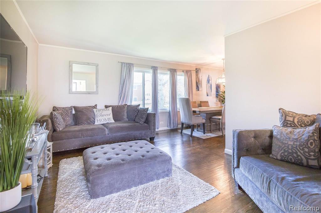 32339 Bonnet Hill Road Farmington Hills, MI 48334 - Photo 16 of 28