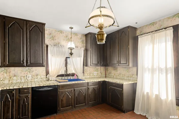 $89,500 | 218 West Elm Street, Chillicothe, IL 61523