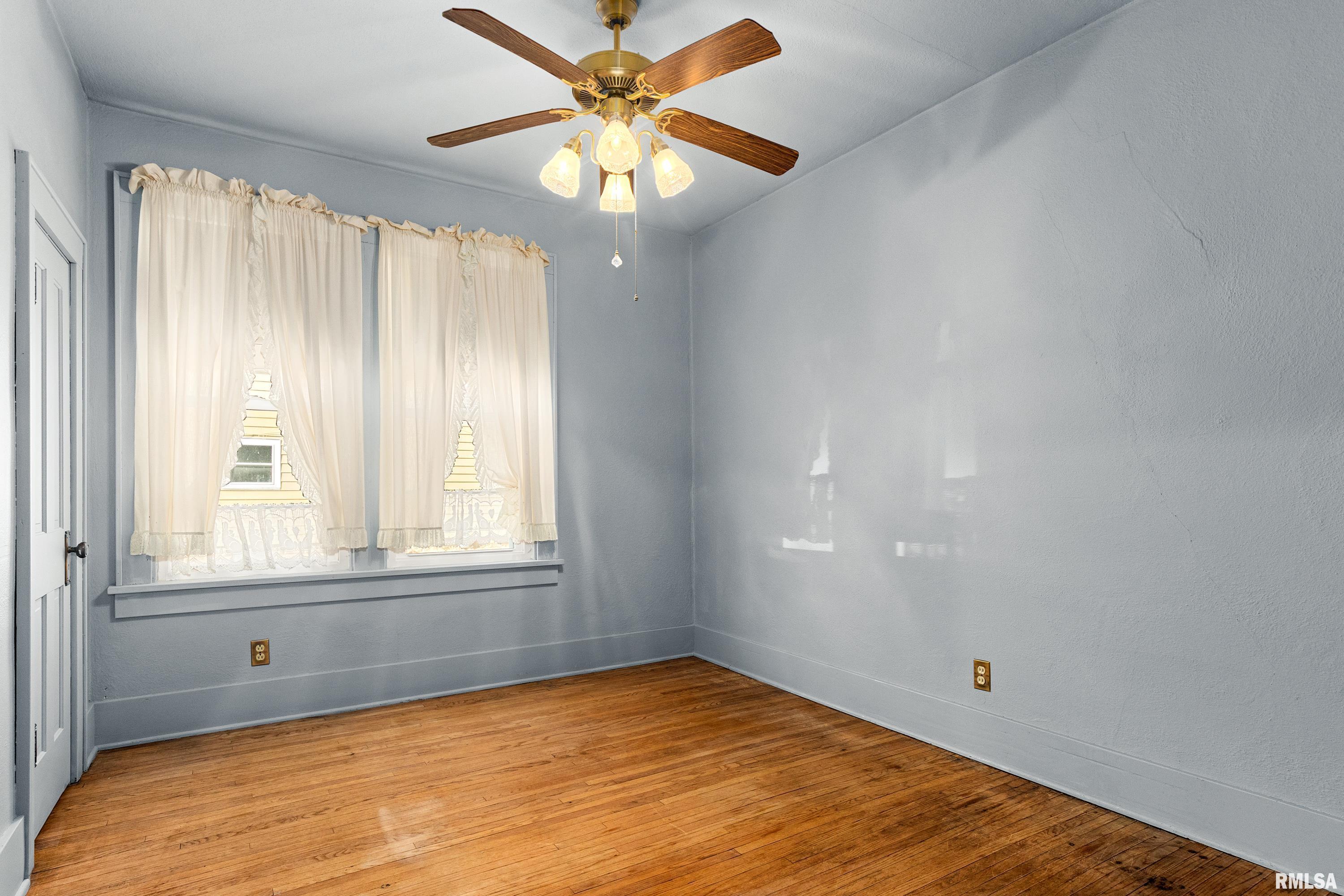 218 West Elm Street Chillicothe, IL 61523 - Photo 14 of 34