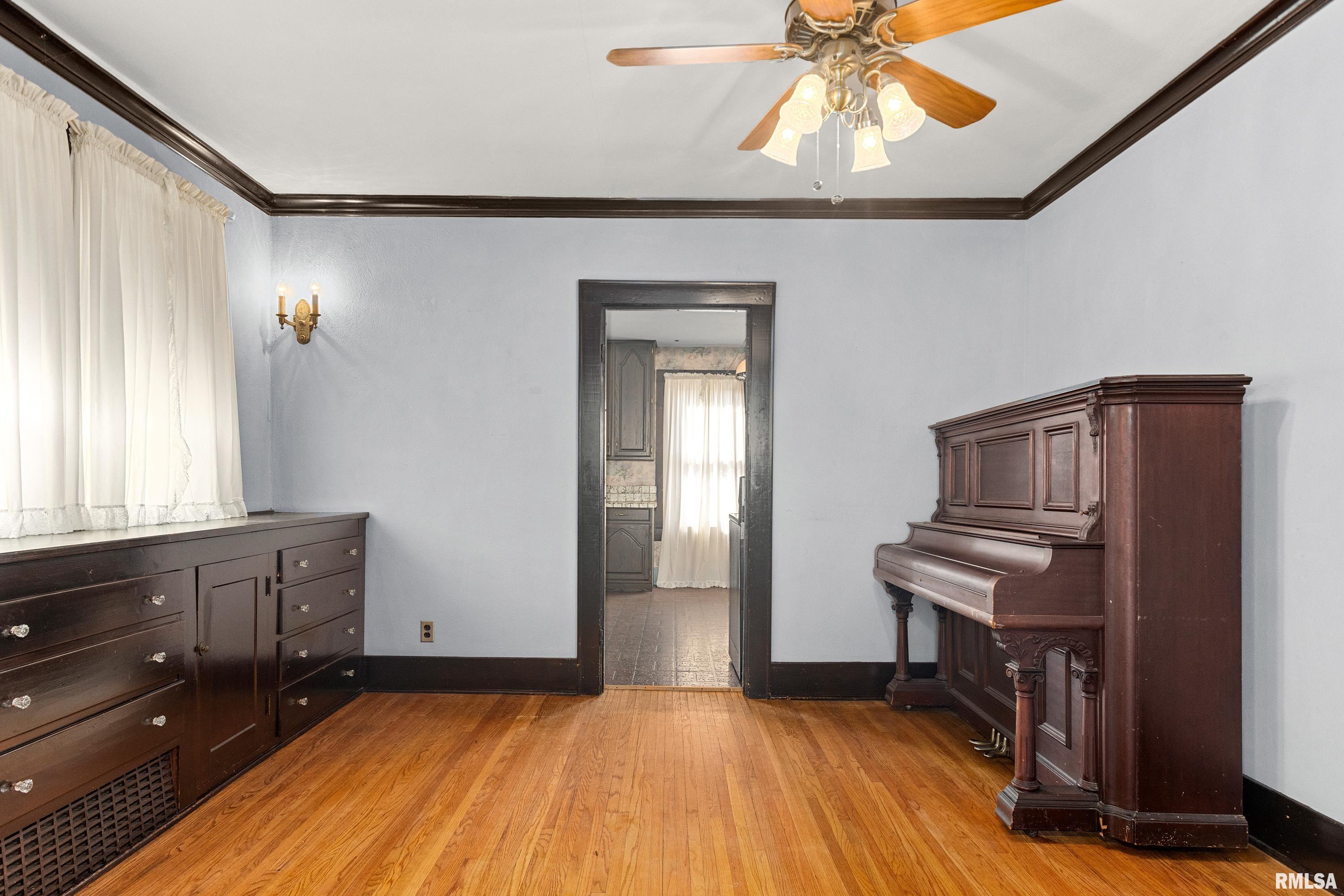 218 West Elm Street Chillicothe, IL 61523 - Photo 23 of 34