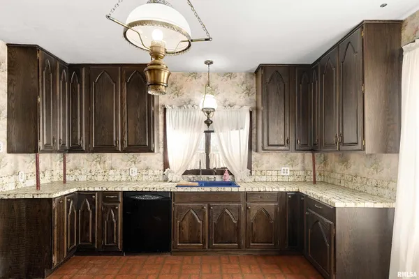 $89,500 | 218 West Elm Street, Chillicothe, IL 61523
