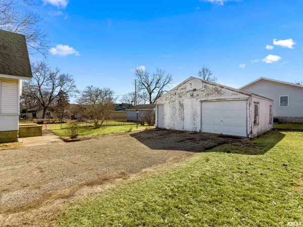 $89,500 | 218 West Elm Street, Chillicothe, IL 61523