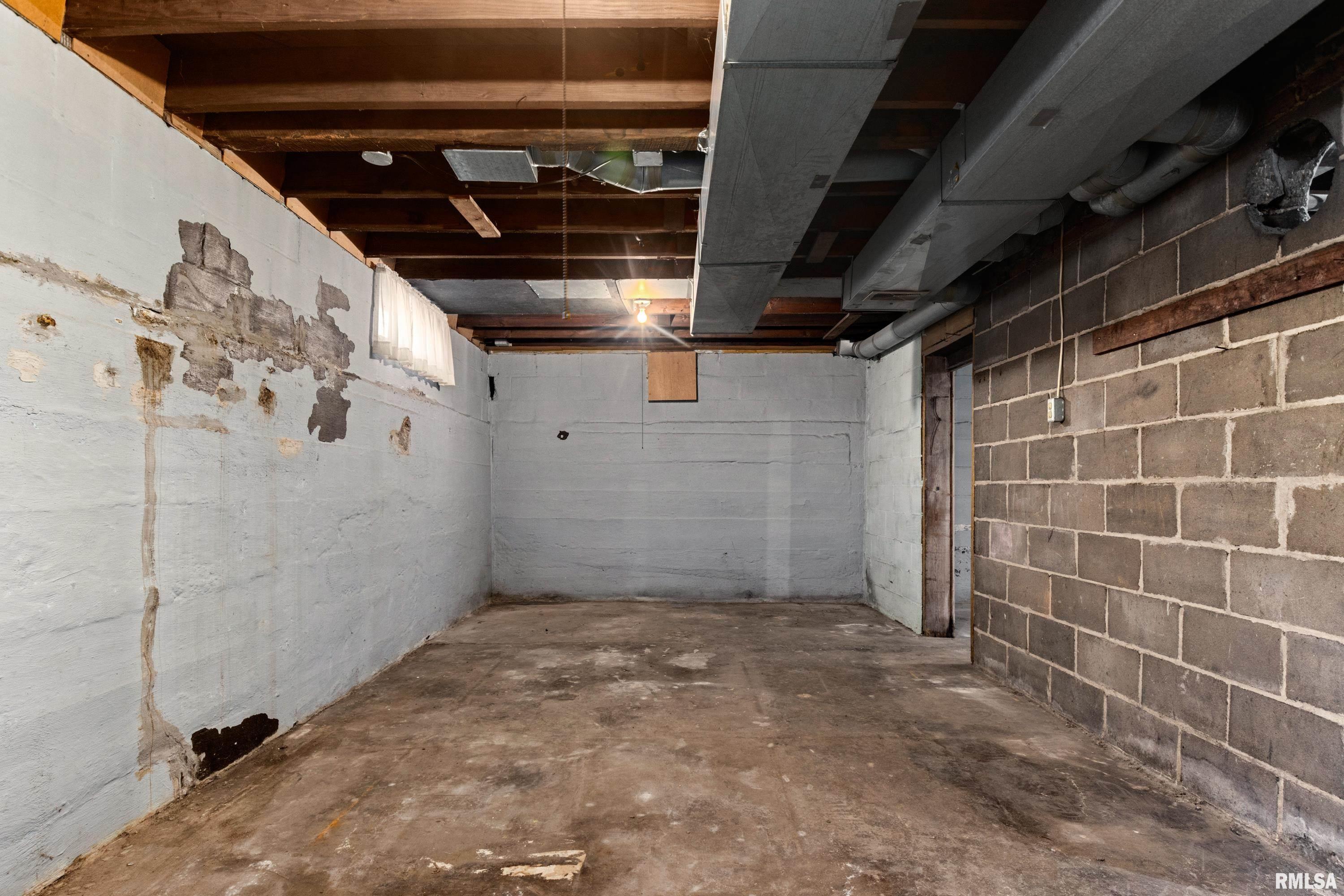 218 West Elm Street Chillicothe, IL 61523 - Photo 31 of 34