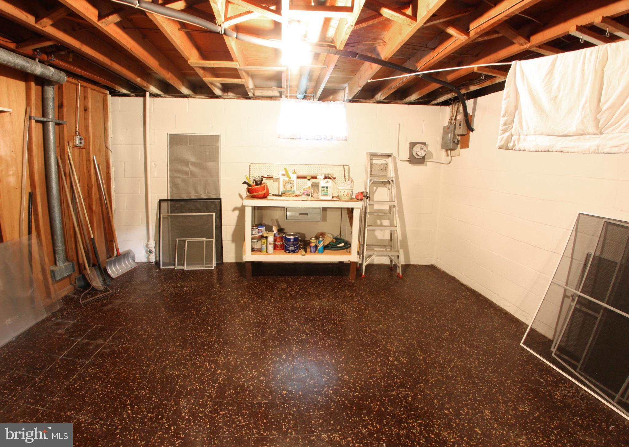 1314 Westburn Road Baltimore, MD 21228 - Photo 22 of 30 Interior (General)