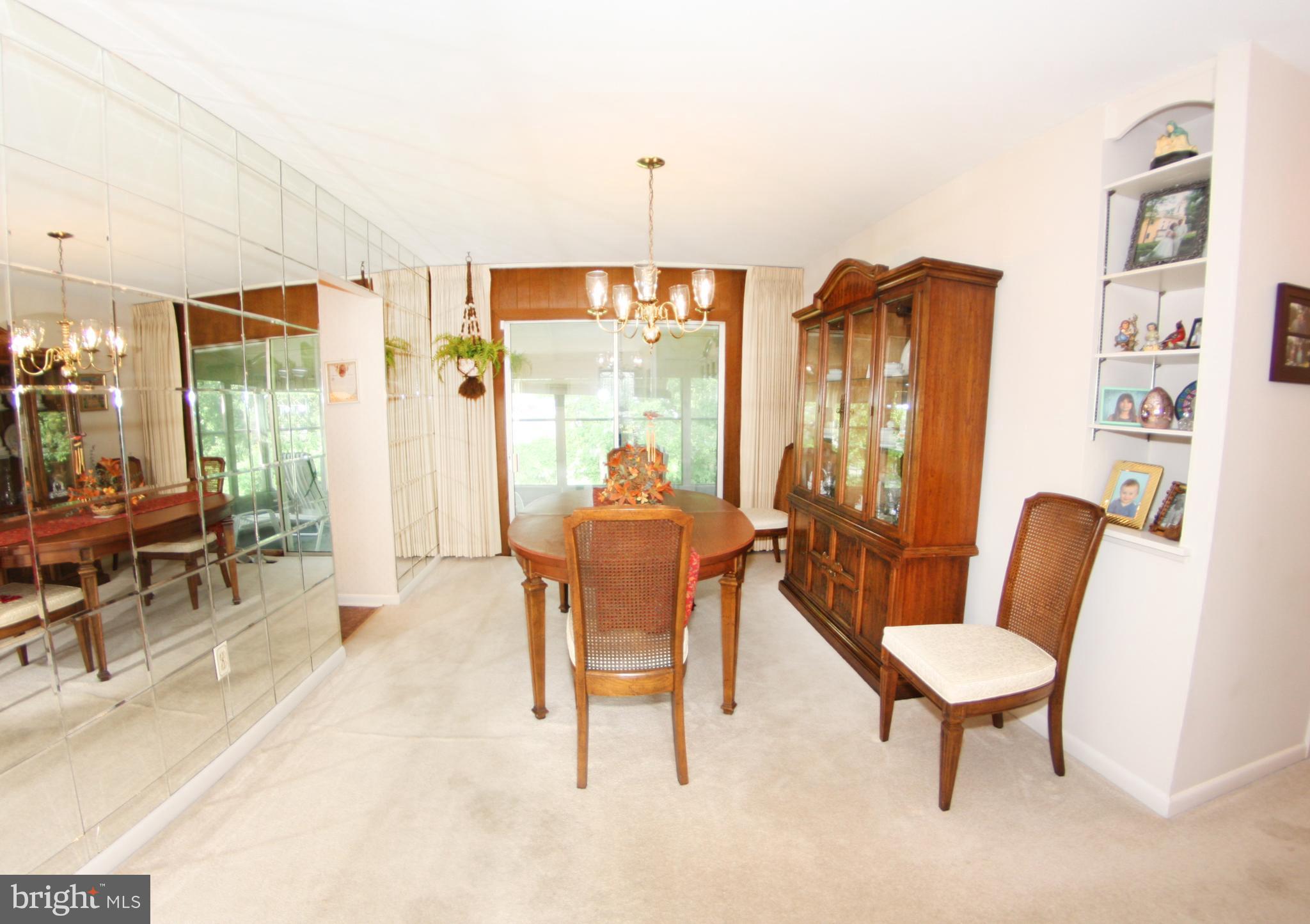 1314 Westburn Road Baltimore, MD 21228 - Photo 6 of 30 Dining Room