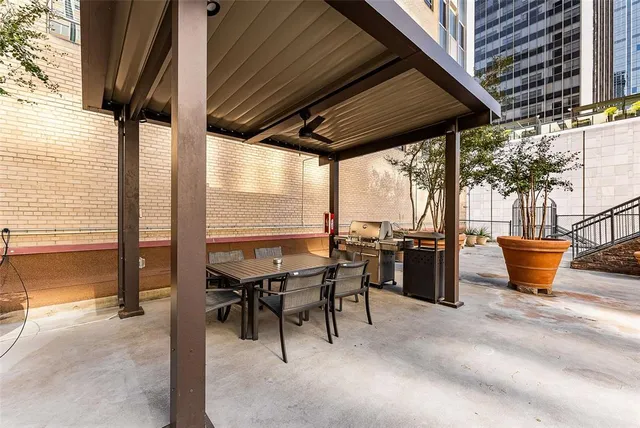 $399,000 | 1505 Elm Street, Unit 1003, Dallas, TX 75201