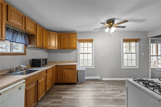 $1,700 | 84 Spring Street, Lincoln, RI 02838