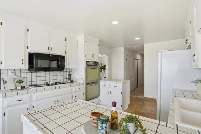 $4,188,888 | 945 Andover Way, Los Altos, CA 94024