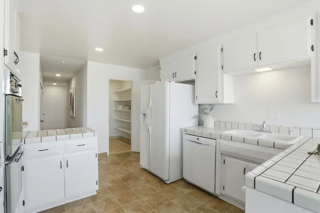 $4,188,888 | 945 Andover Way, Los Altos, CA 94024