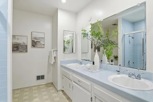 $4,188,888 | 945 Andover Way, Los Altos, CA 94024