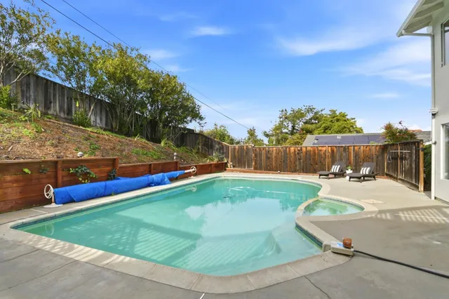 $4,188,888 | 945 Andover Way, Los Altos, CA 94024