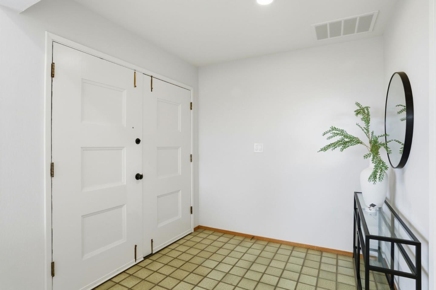 945 Andover Way Los Altos, CA 94024 - Photo 4 of 45