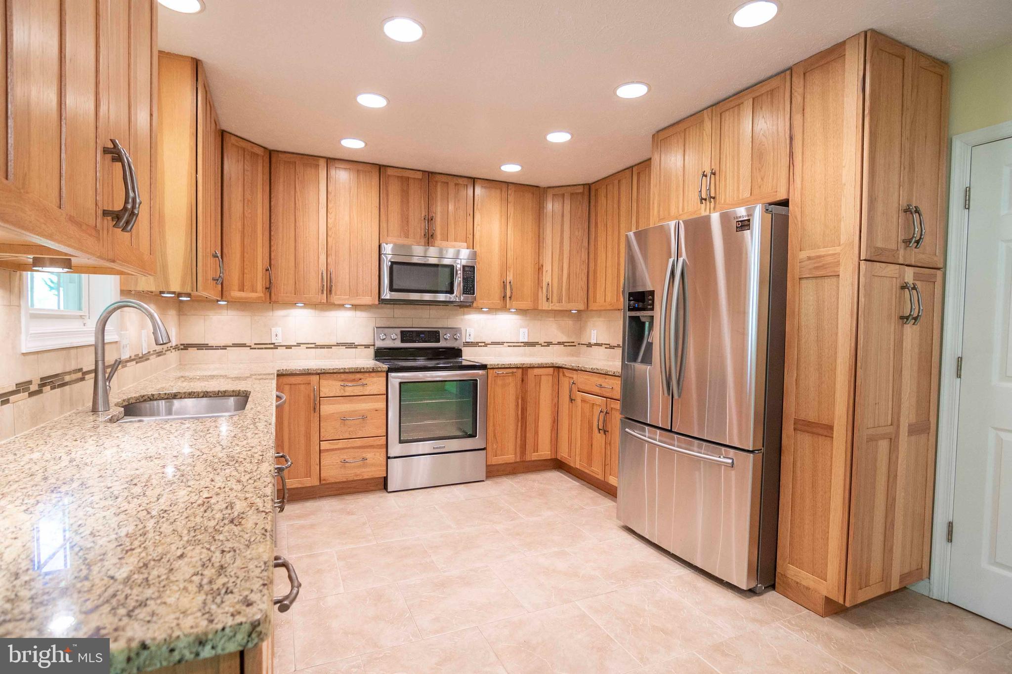 920 Doom Peak Road Linden, VA 22642 - Photo 27 of 62 Granite Countertops