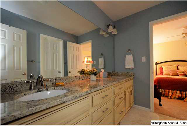 1817 Southview Circle Hoover, AL 35244 - Photo 24 of 31