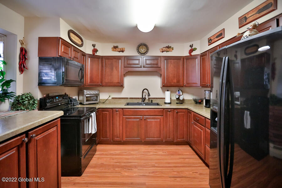 4 Ledgestone Road Brunswick, NY 12180 - Photo 5 of 61 4-Lesgestone-new-4