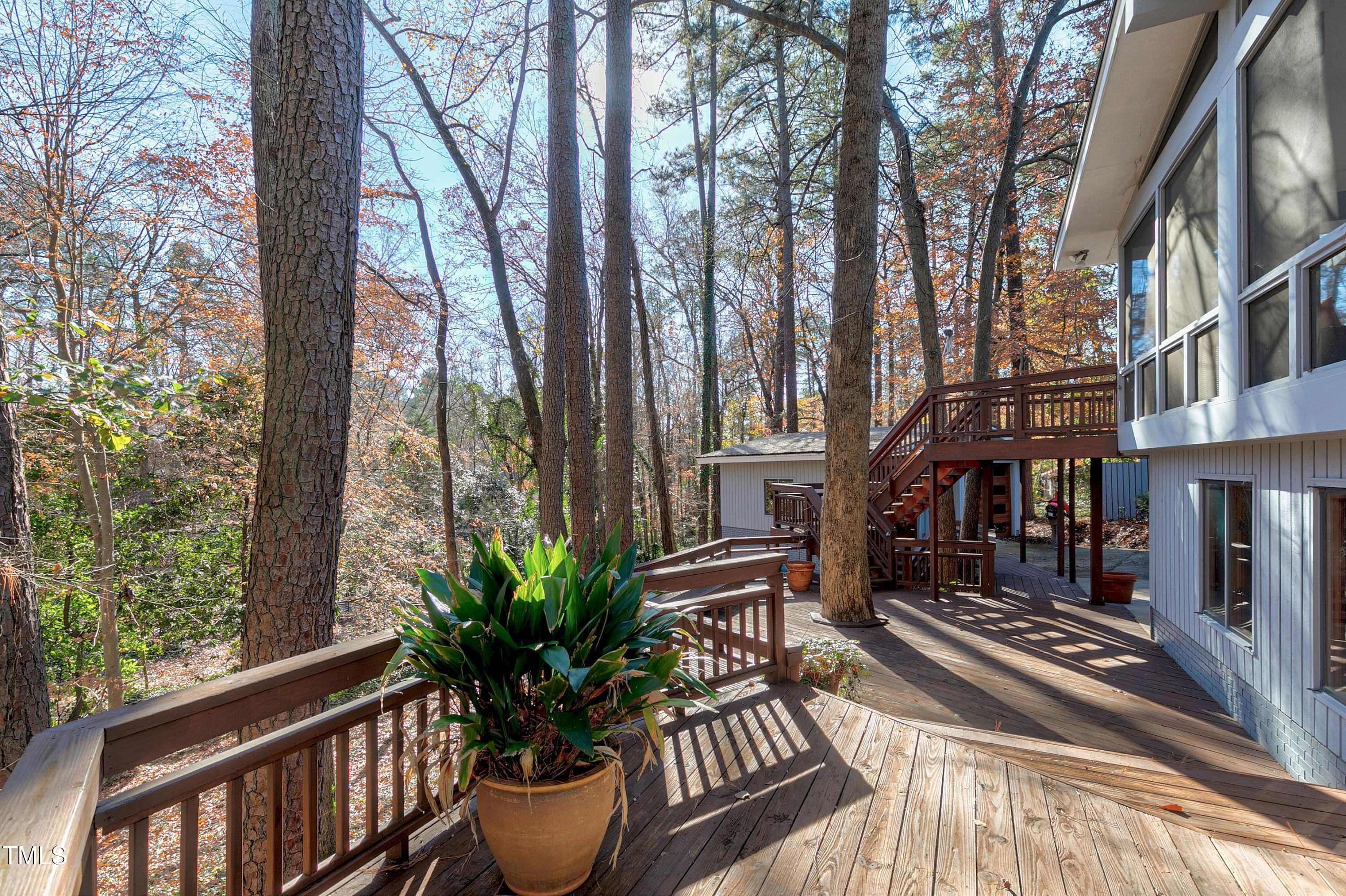 501 Spring Valley Drive Raleigh, NC 27609 - Photo 75 of 91 Scene-80