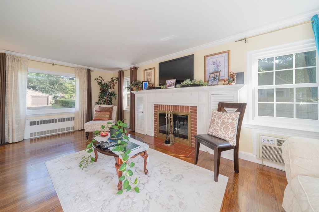 6 Gerald Road Stoneham, MA 02180 - Photo 11 of 30 Gallery Image 11
