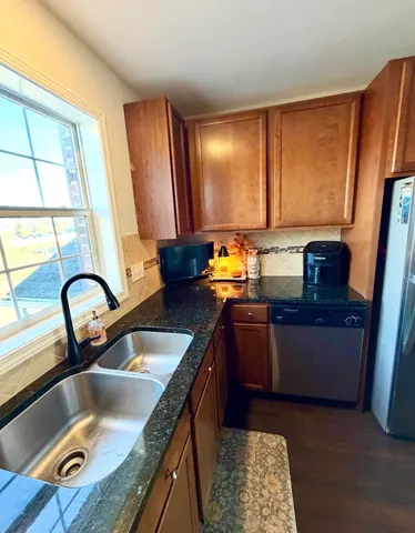 $215,000 | 631 Nantucket Drive, Lansing, MI 48906