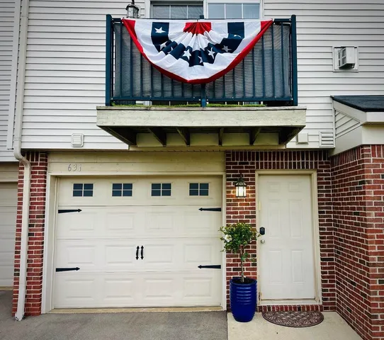 $215,000 | 631 Nantucket Drive, Lansing, MI 48906