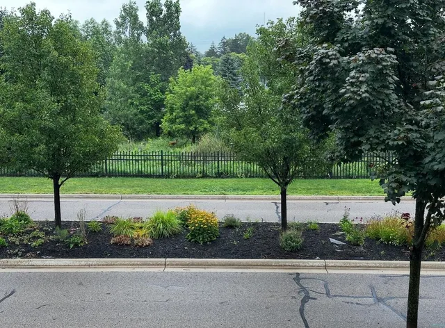 $215,000 | 631 Nantucket Drive, Lansing, MI 48906