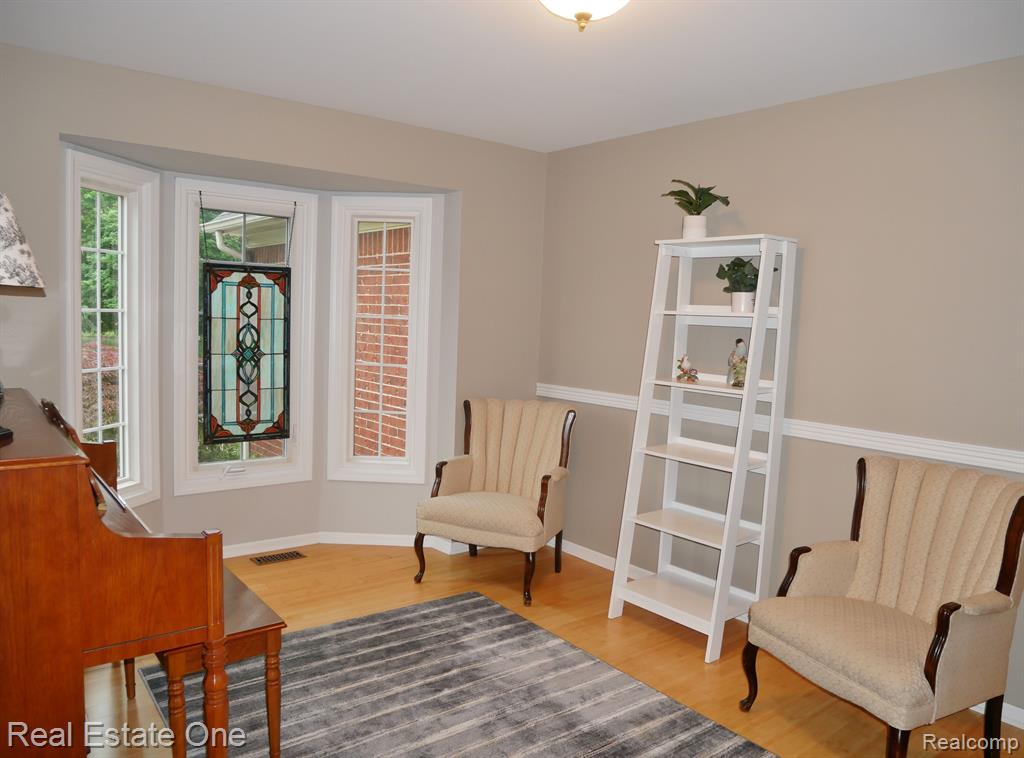 3328 Brompton Rochester Hills, MI 48309 - Photo 11 of 35