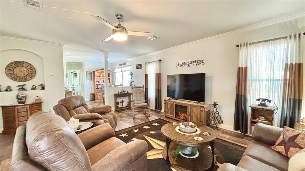 269 Apache Quitman, TX 75783 - Photo 14 of 40 a living room with furniture and a flat screen tv