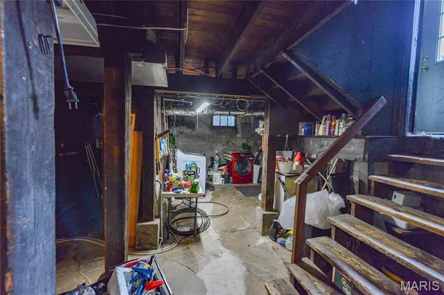 $595,000 | 2049 Blendon Place, St. Louis, MO 63143