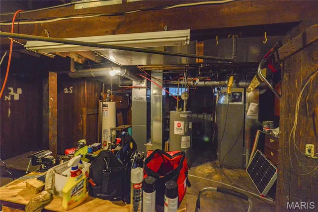 $595,000 | 2049 Blendon Place, St. Louis, MO 63143