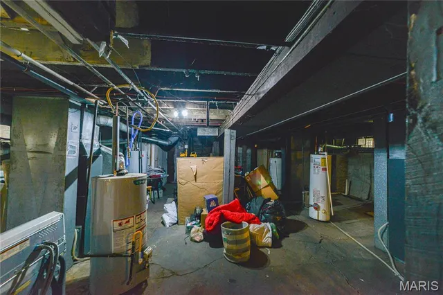 $595,000 | 2049 Blendon Place, St. Louis, MO 63143