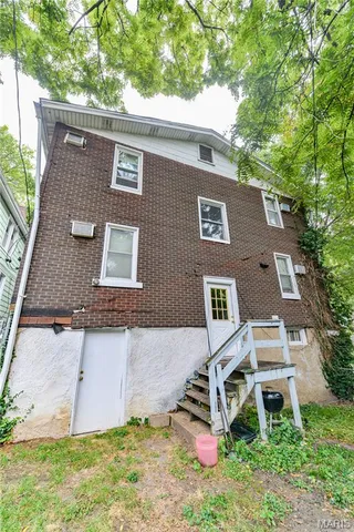 $595,000 | 2049 Blendon Place, St. Louis, MO 63143