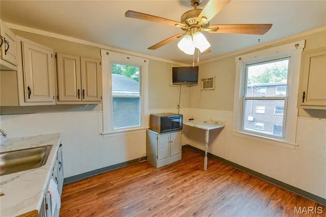 $595,000 | 2049 Blendon Place, St. Louis, MO 63143