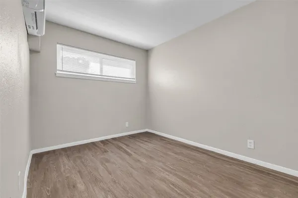 $1,250 | 4706 Yellowstone Boulevard, Unit 11, Houston, TX 77021