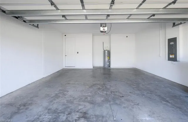 $3,175 | 388 Grace Bay Lane, Naples, FL 34114