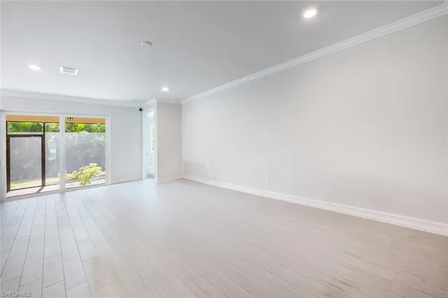 $3,175 | 388 Grace Bay Lane, Naples, FL 34114