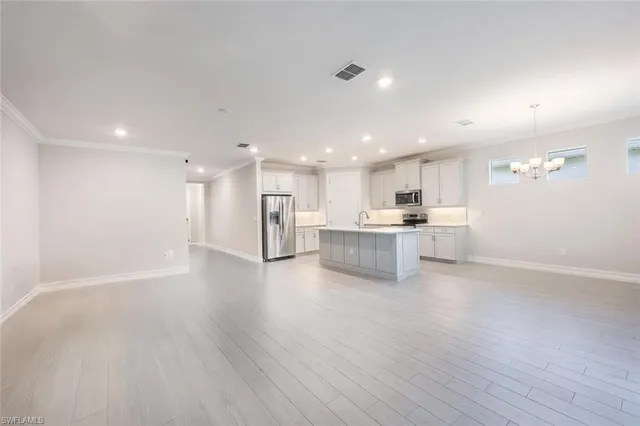 $3,175 | 388 Grace Bay Lane, Naples, FL 34114