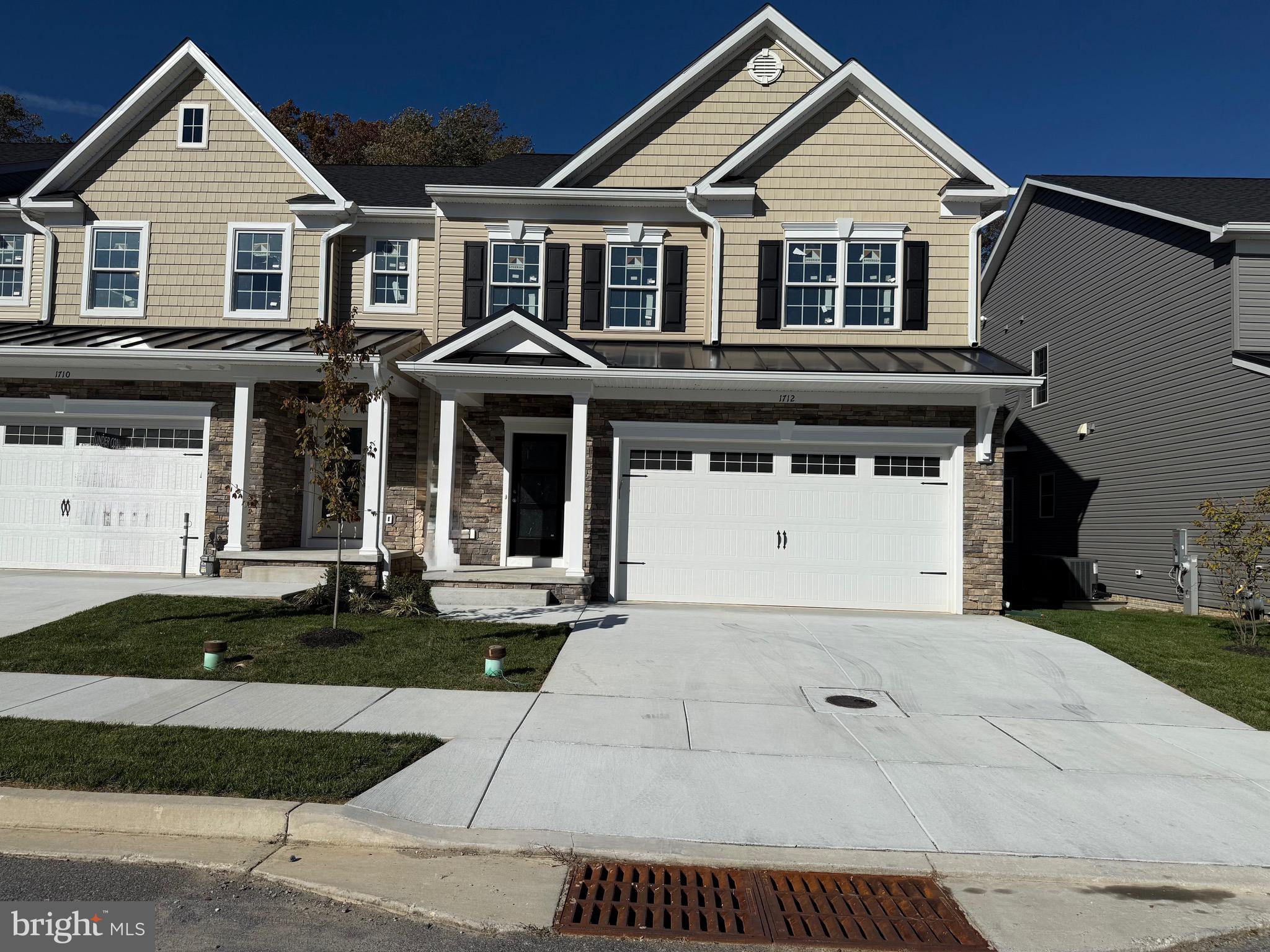 Front view of end unit  1712 Botanical Ct Unit 22