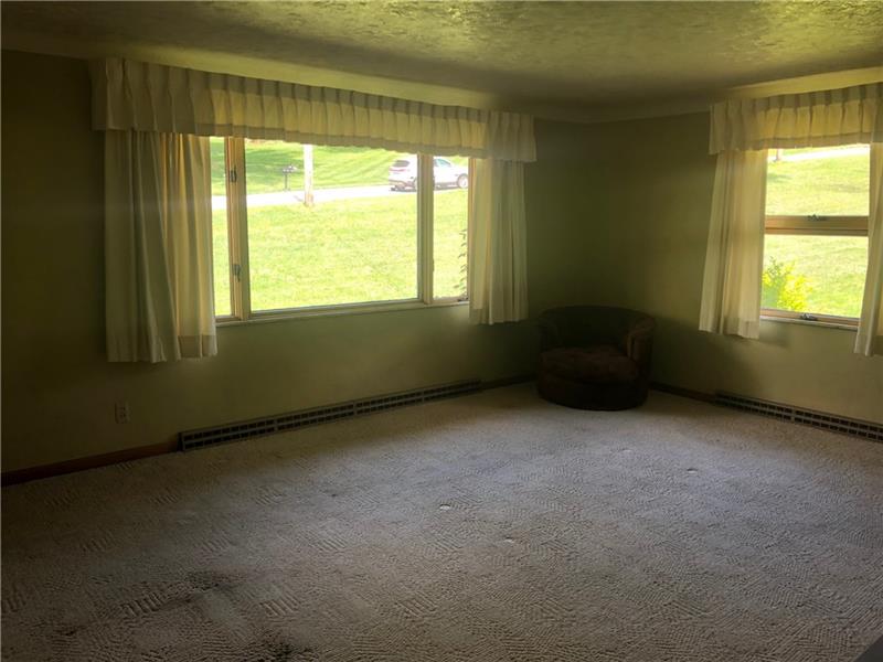 9464 Saltsburg Road Pittsburgh, PA 15239 - Photo 6 of 16 Gallery Image 6