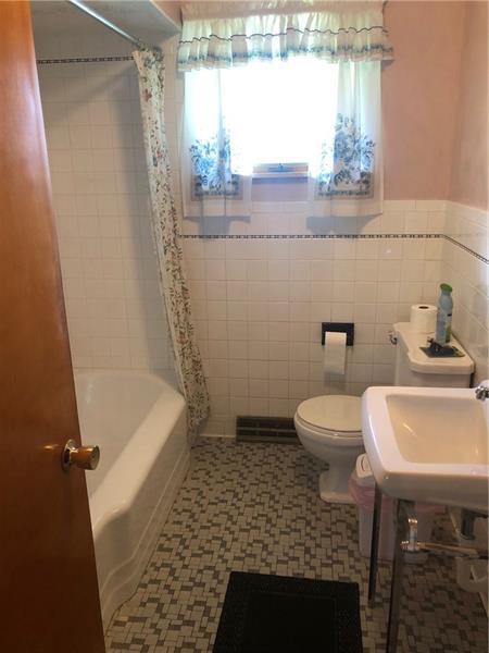 9464 Saltsburg Road Pittsburgh, PA 15239 - Photo 8 of 16 Gallery Image 8